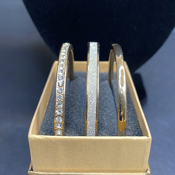 Monet Jewelry Bangle Bracelet 3pc Set - Picture 4 of 6